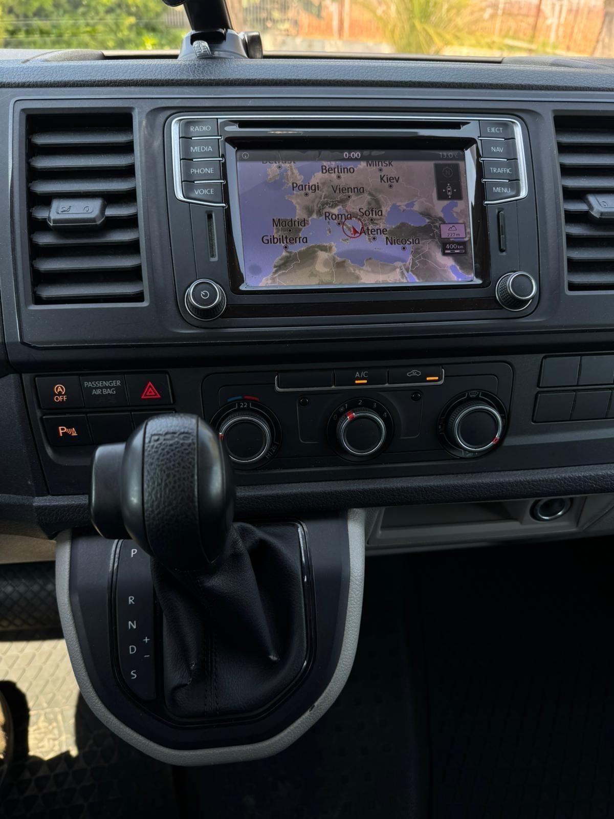 Volkswagen Transporter 2.0 TDI 150CV DSG CAMBIO AUTOMATICO