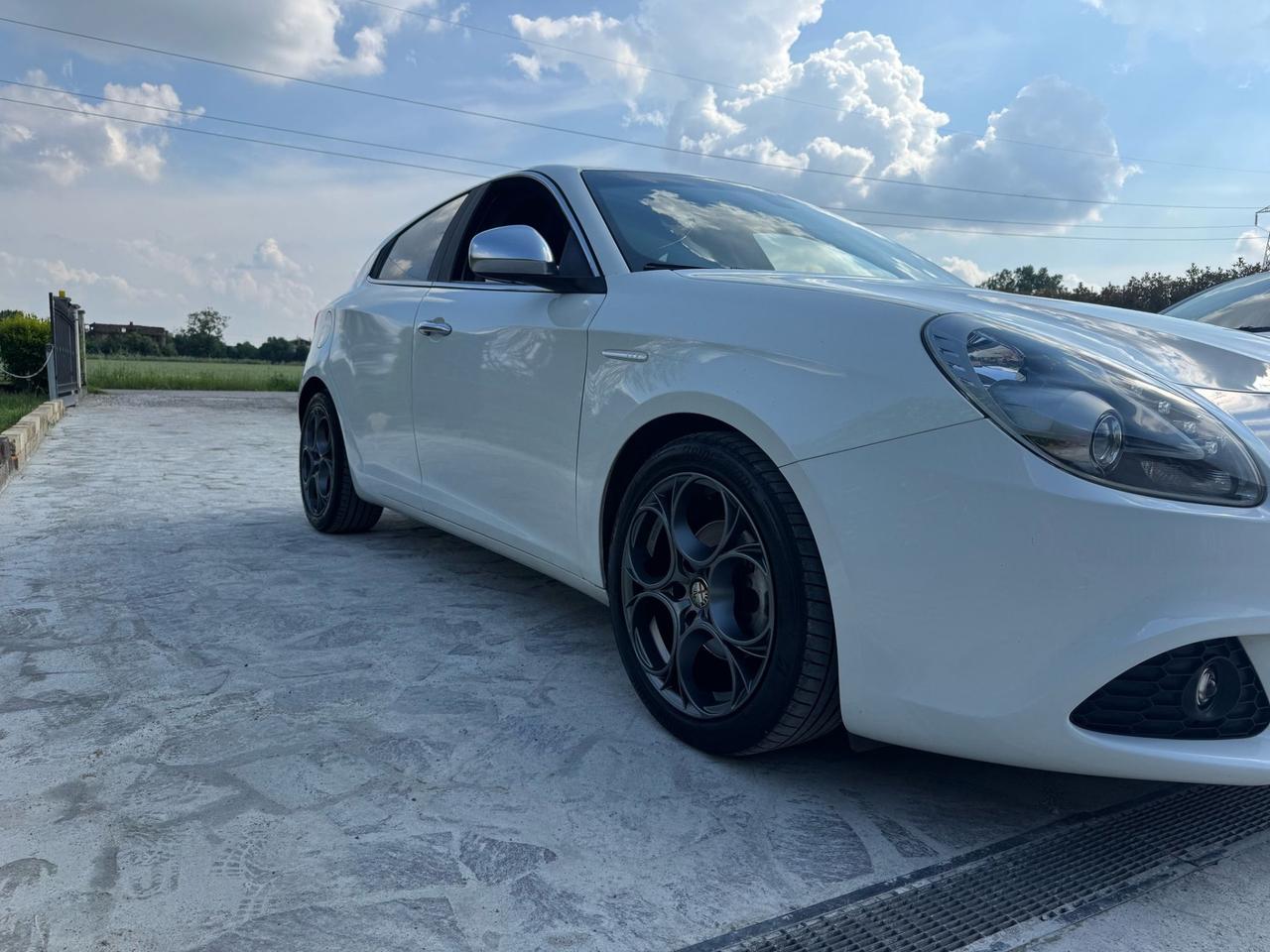 Alfa Romeo Giulietta 1.6 JTDm-2 105 CV Exclusive neopatentati