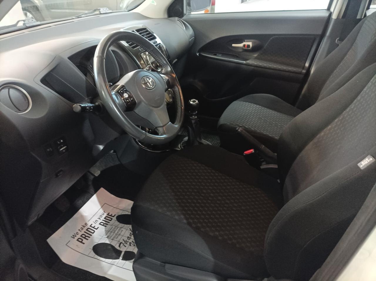 Toyota Urban Cruiser 1.4 D-4D AWD 2012- SOLO 94000KM