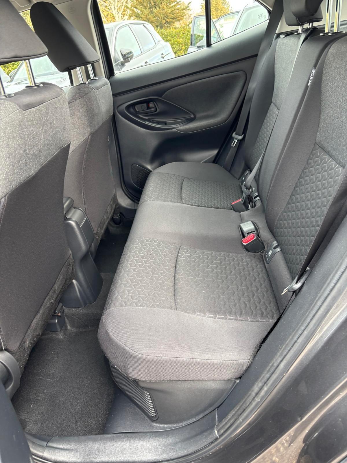 Toyota Yaris Cross 1.5 Hybrid 5p. E-CVT Business