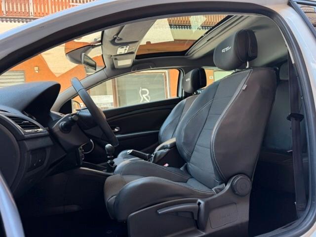 Renault Megane Coupé 1.5 dCi 110CV GT Line