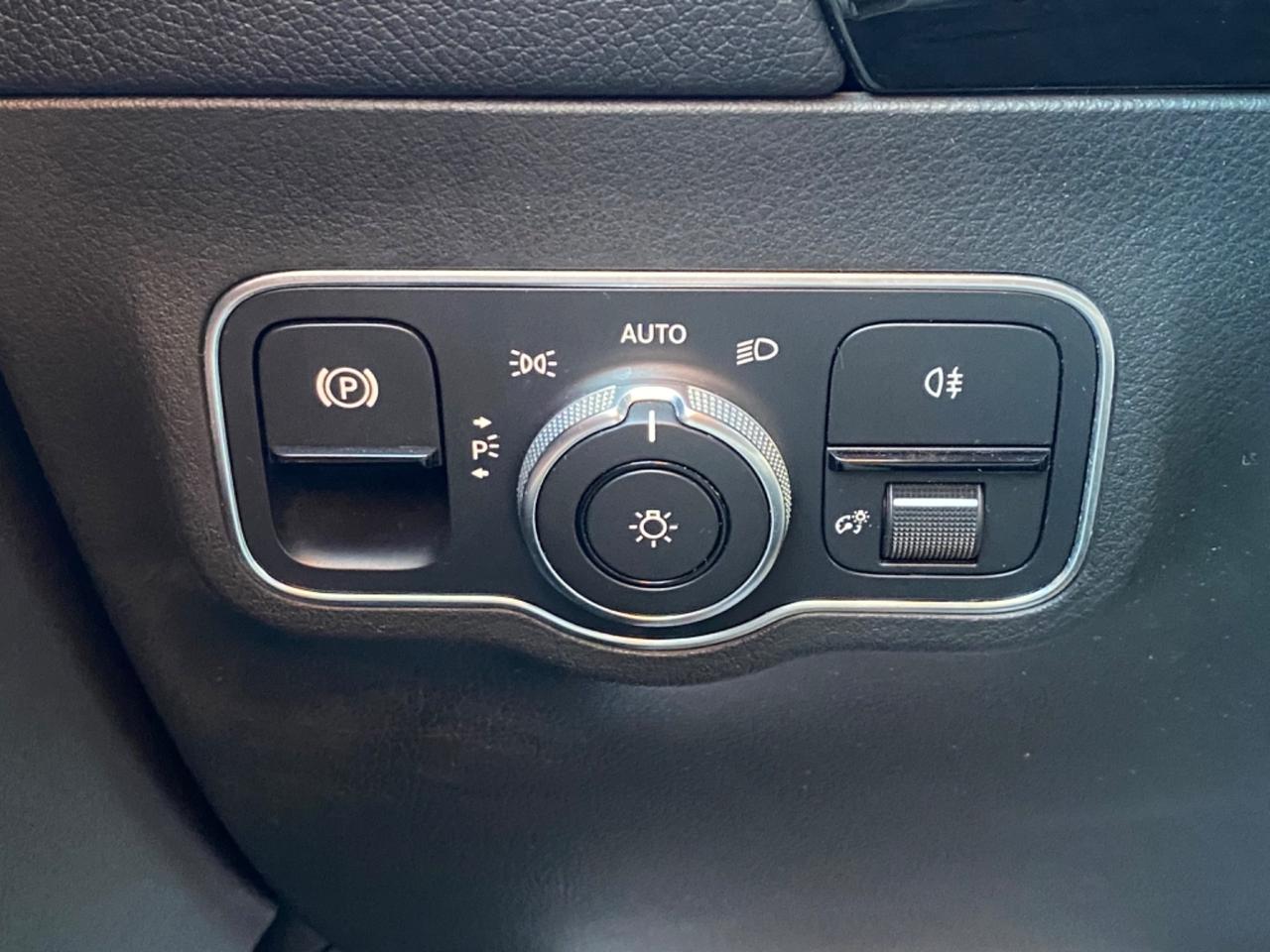 Mercedes-benz B 200d Automatic Premium