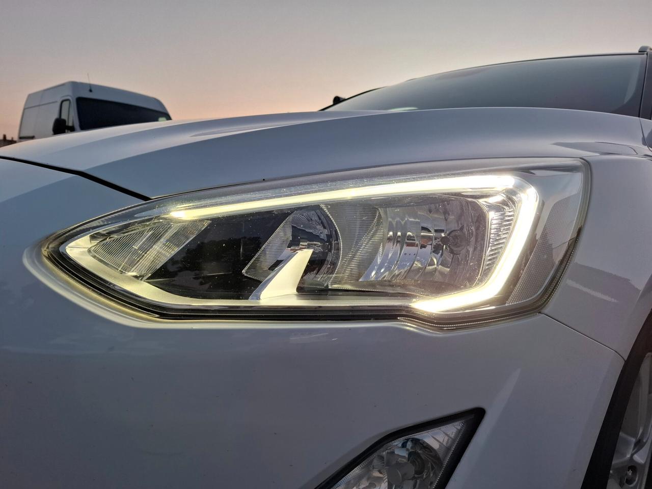 Ford Focus 1.5-120 CV autom.SW *TELECAMERA*NAVI