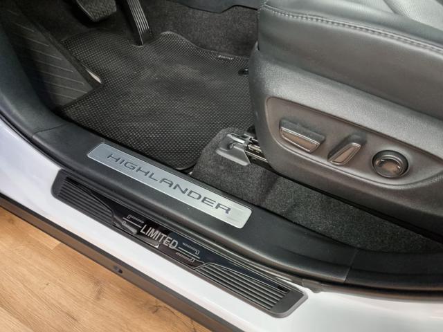 TOYOTA Highlander AWD-I LOUNGE 7 POSTI