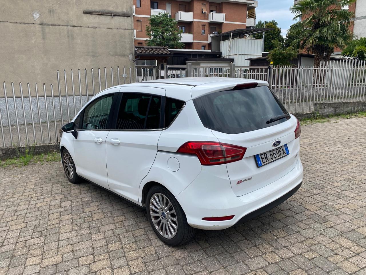 Ford B-Max 1.5 TDCi 75 CV Titanium