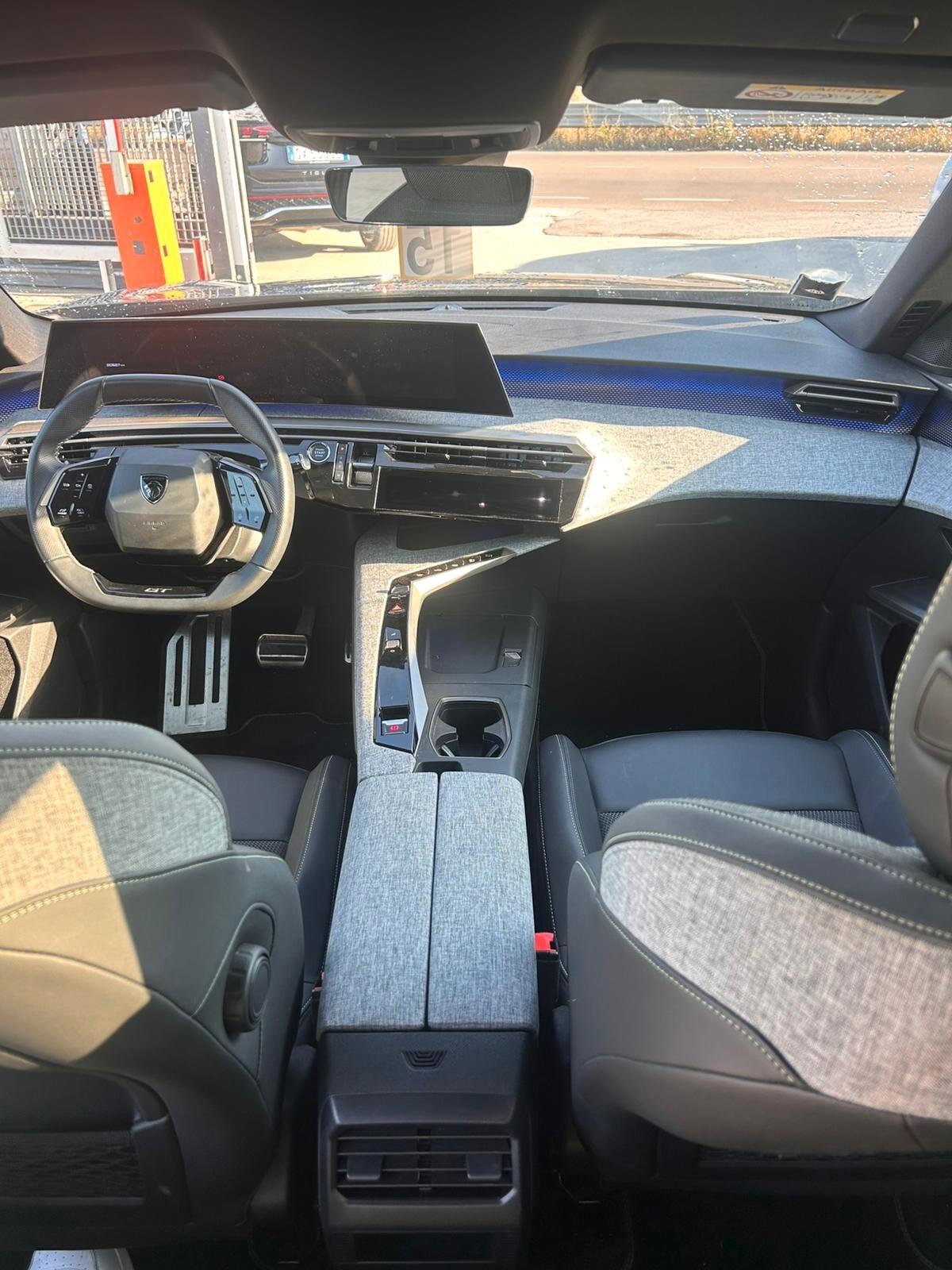 Peugeot 3008 Hybrid 136 e-DCS6 GT