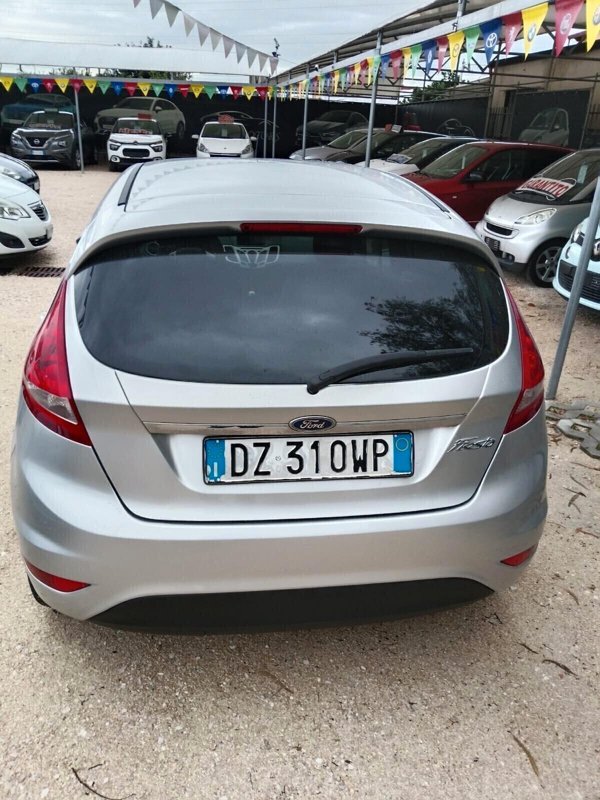 Ford Fiesta 1.2 82 CV 5 porte Titanium