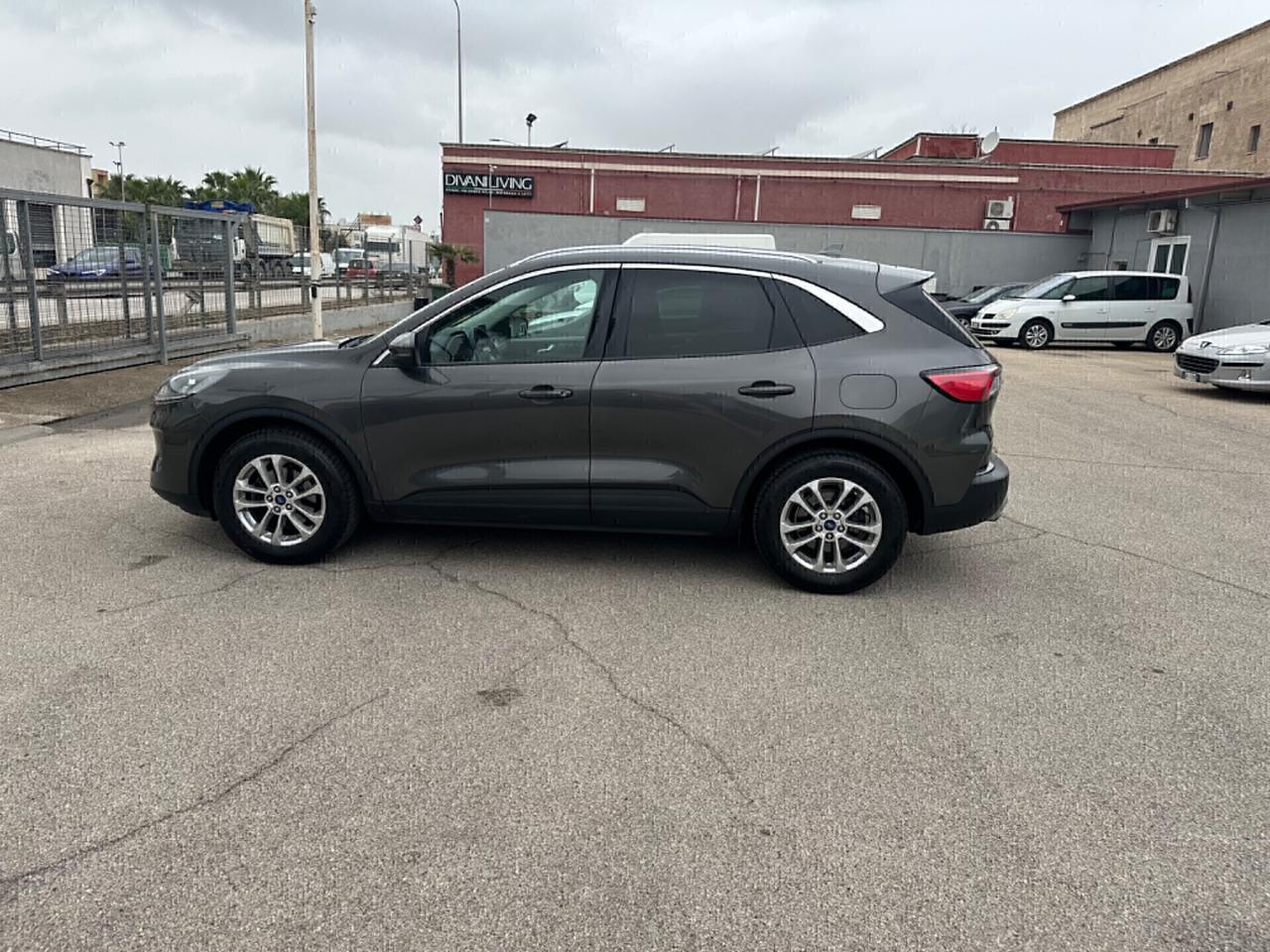 Ford Kuga PREZZO IVA ESPOSTA COMPRESA