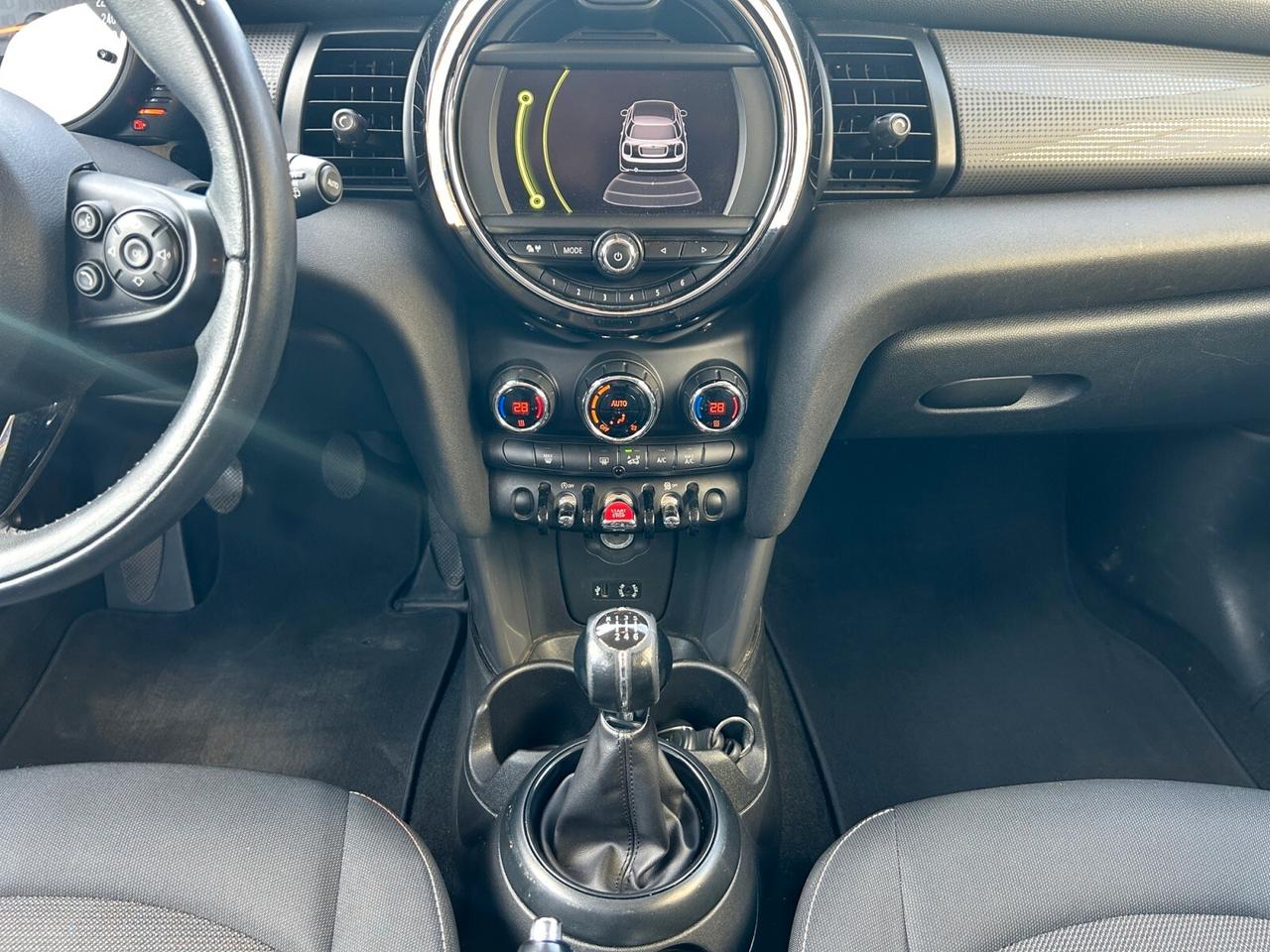 Mini 1.5 Cooper D Business 5 porte OK NEOPATENTATI NAVY