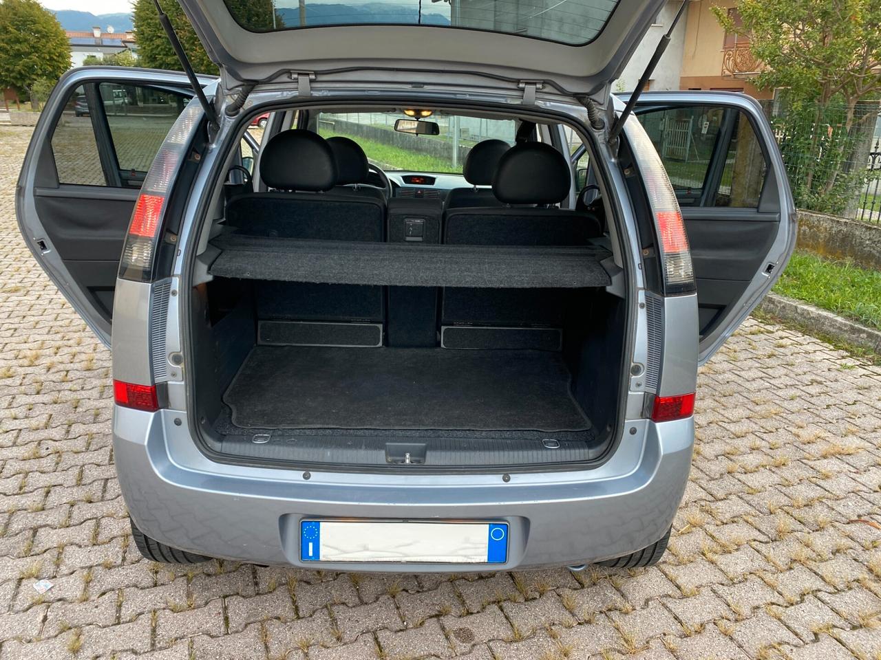 Opel Meriva 1.4i Cosmo OK NEOPATENTATO