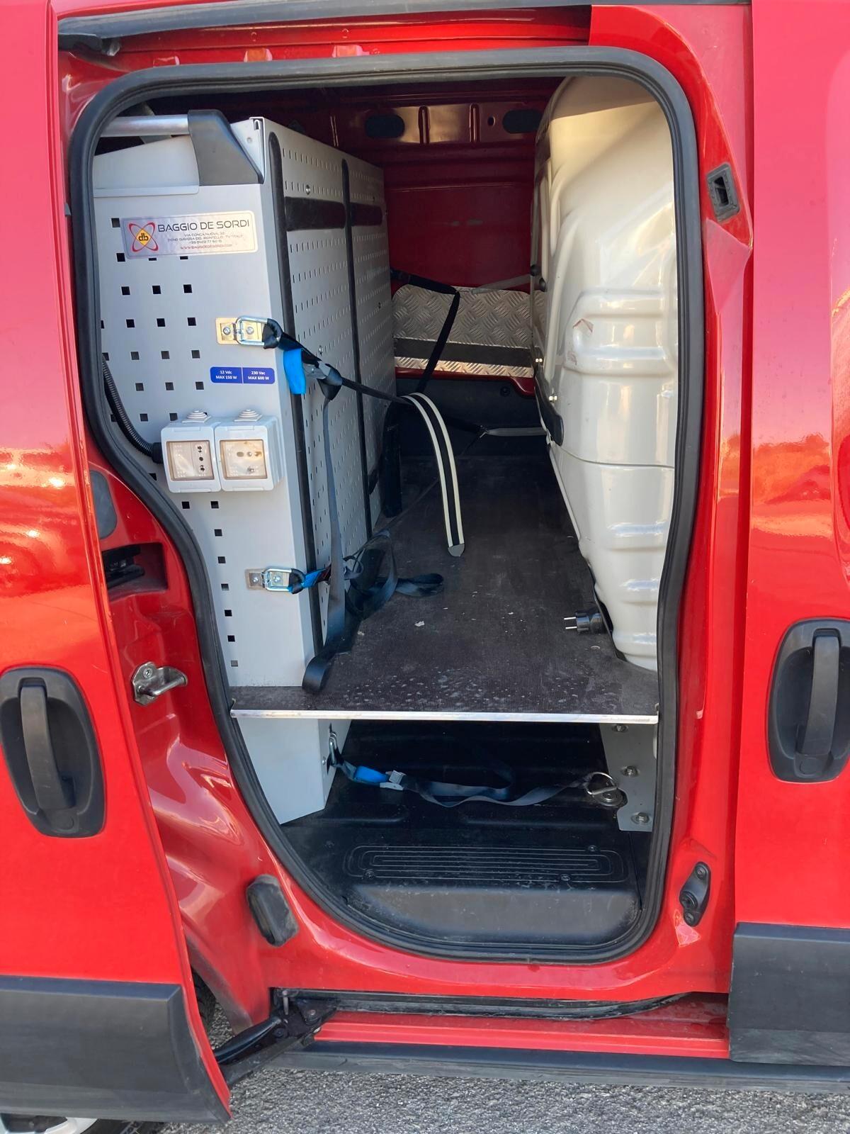 Fiat Fiorino 1.3 MJT 95CV Cargo Adventure Attrezzato