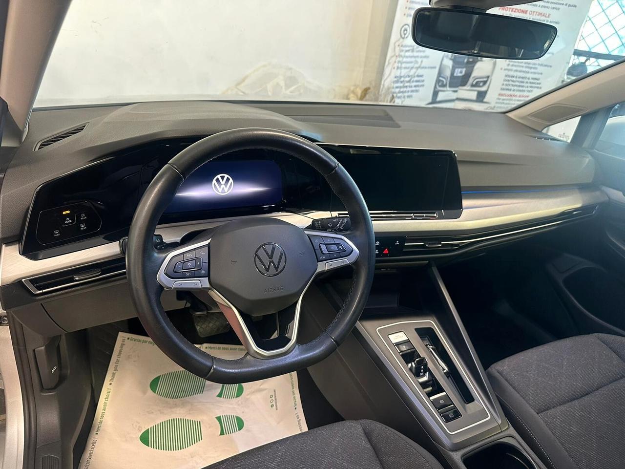 Volkswagen Golf 1.0 eTSI EVO DSG Life AUTOMATICA