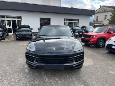 PORSCHE Cayenne 3.0 V6