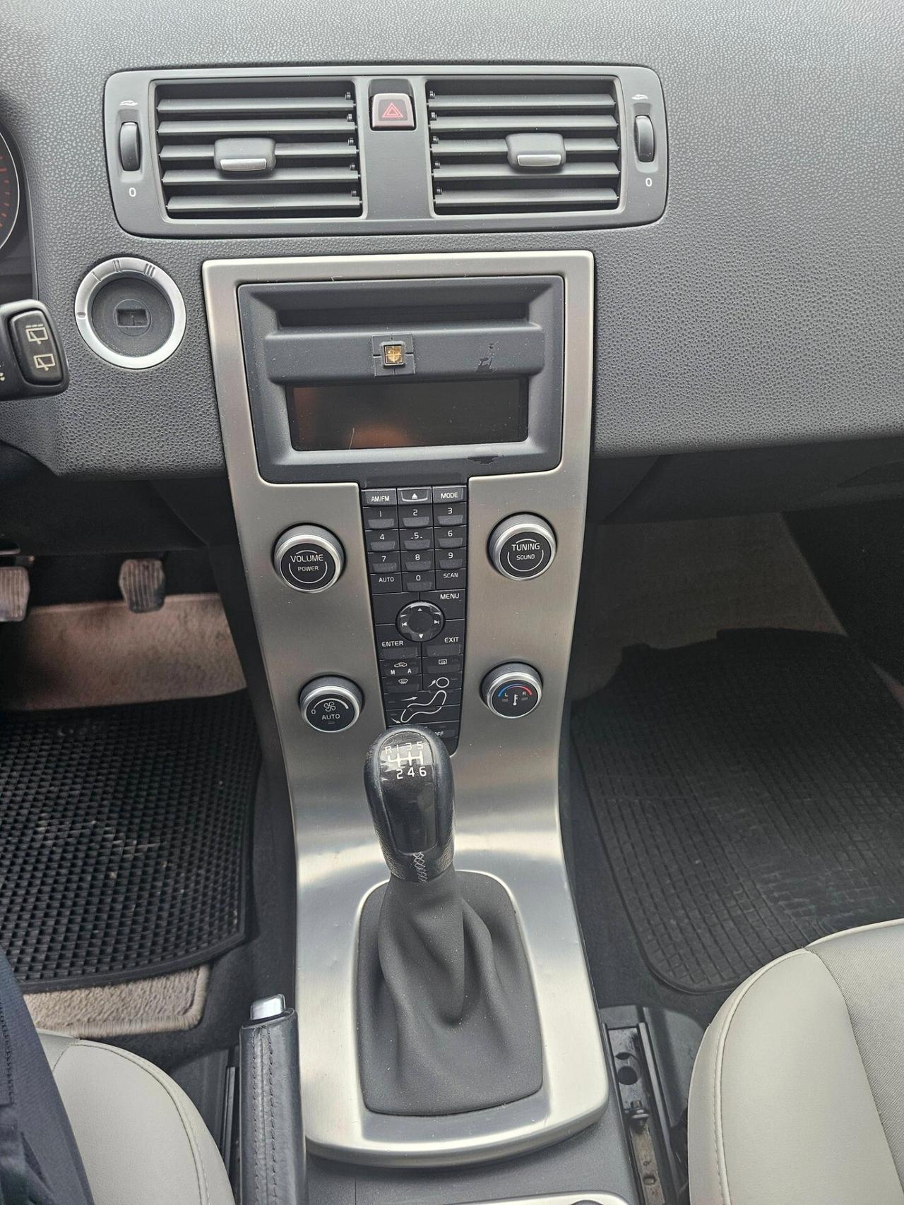 VOLVO V50 SW 2.0D 136CV MOMENTUM FULL