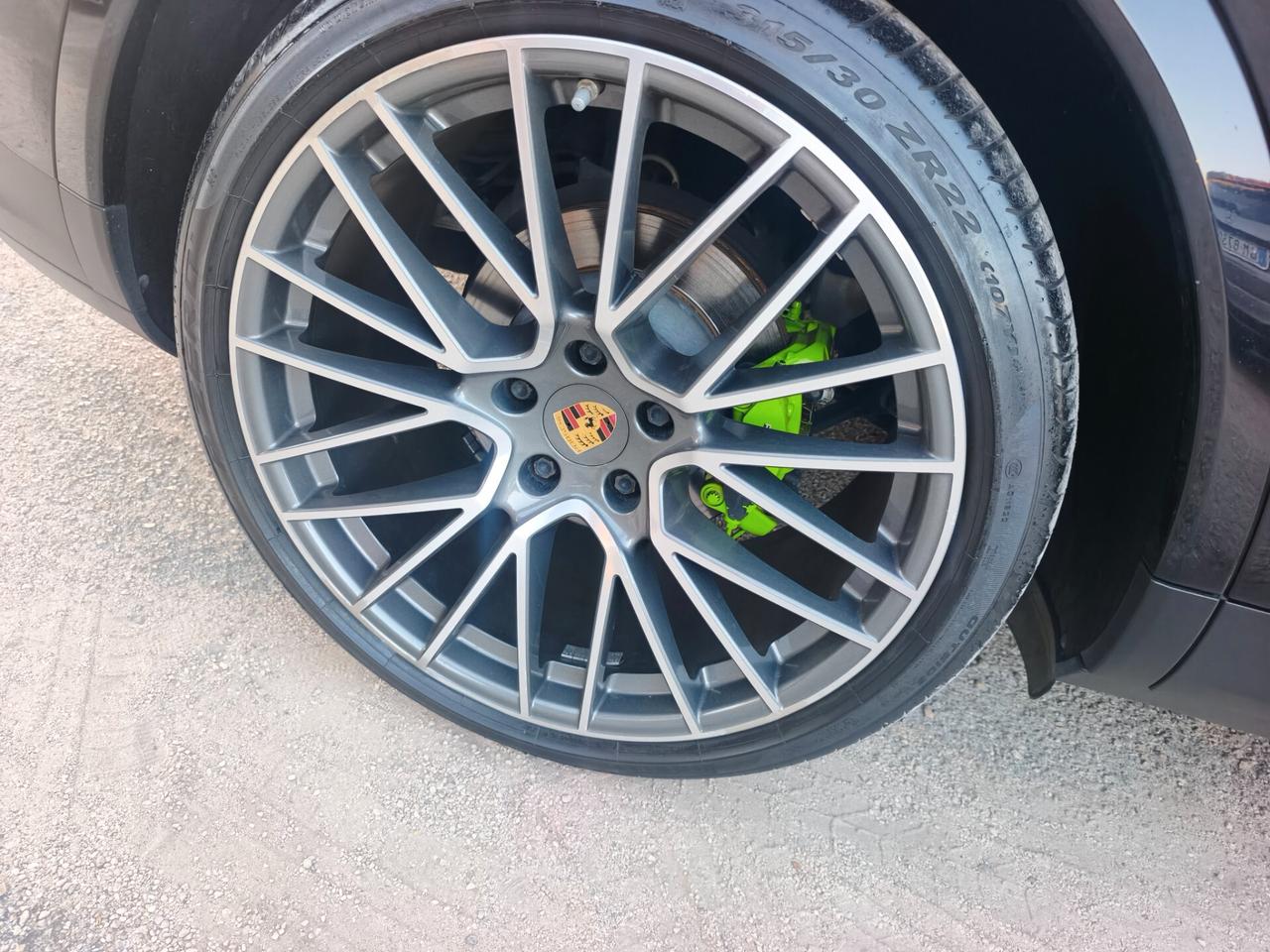 Porsche Cayenne Coupé 3.0 V6 platinum edition