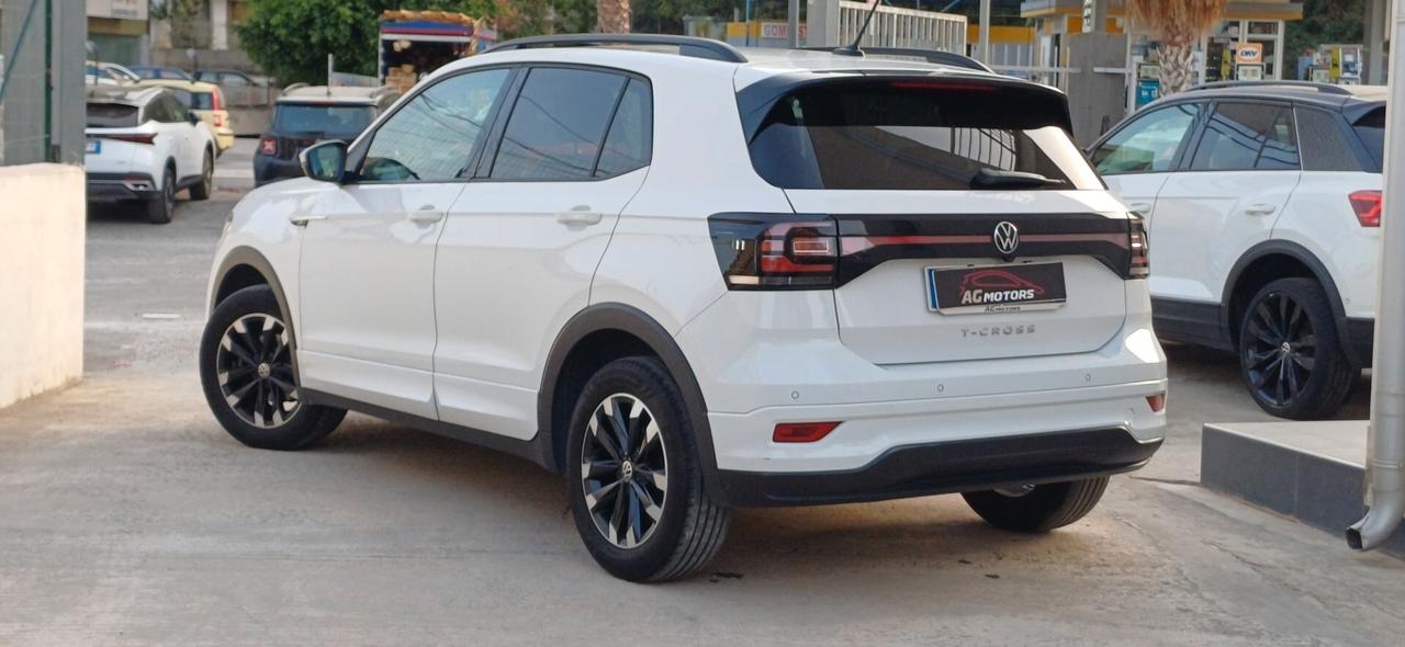 Volkswagen T-Cross 1.0 TSI 110 CV R-LINE