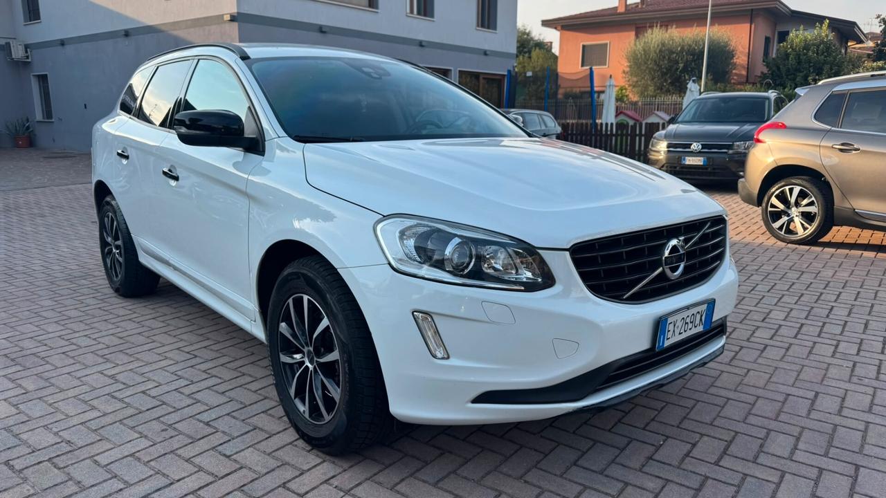 Volvo XC 60 XC60 D4 R-design Kinetic