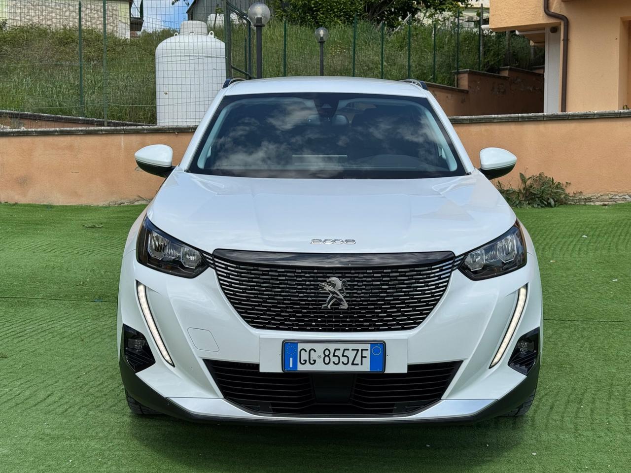 Peugeot 2008 BlueHDi 110 S&S Allure Pack