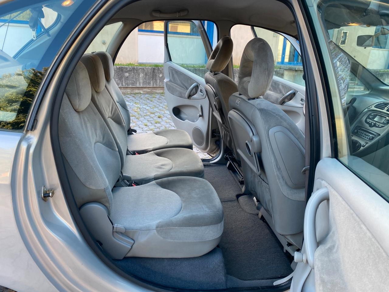 Citroen Xsara Picasso 1.8i GPL Exclusive