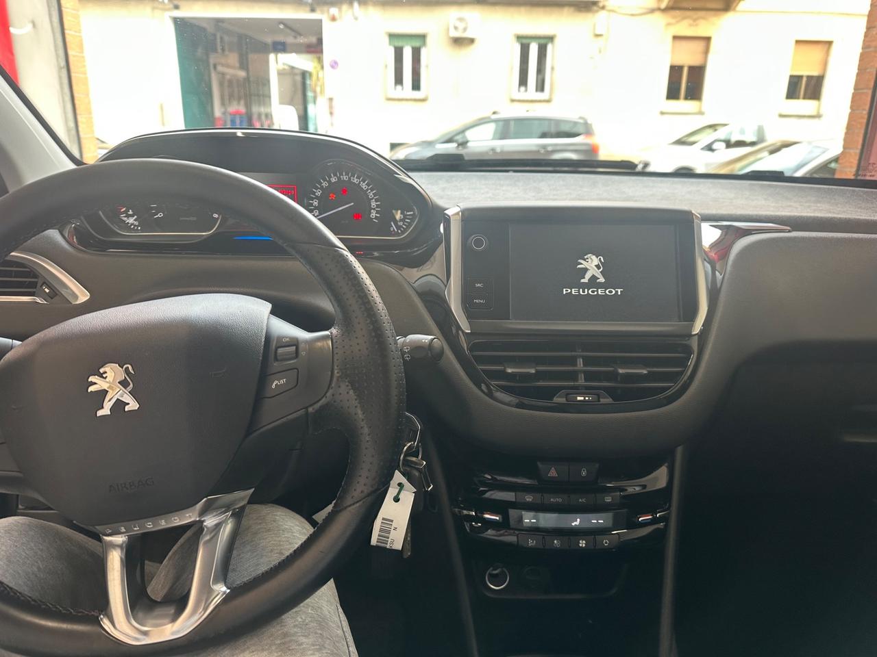Peugeot 208 BlueHDi 100 3 porte GT Line