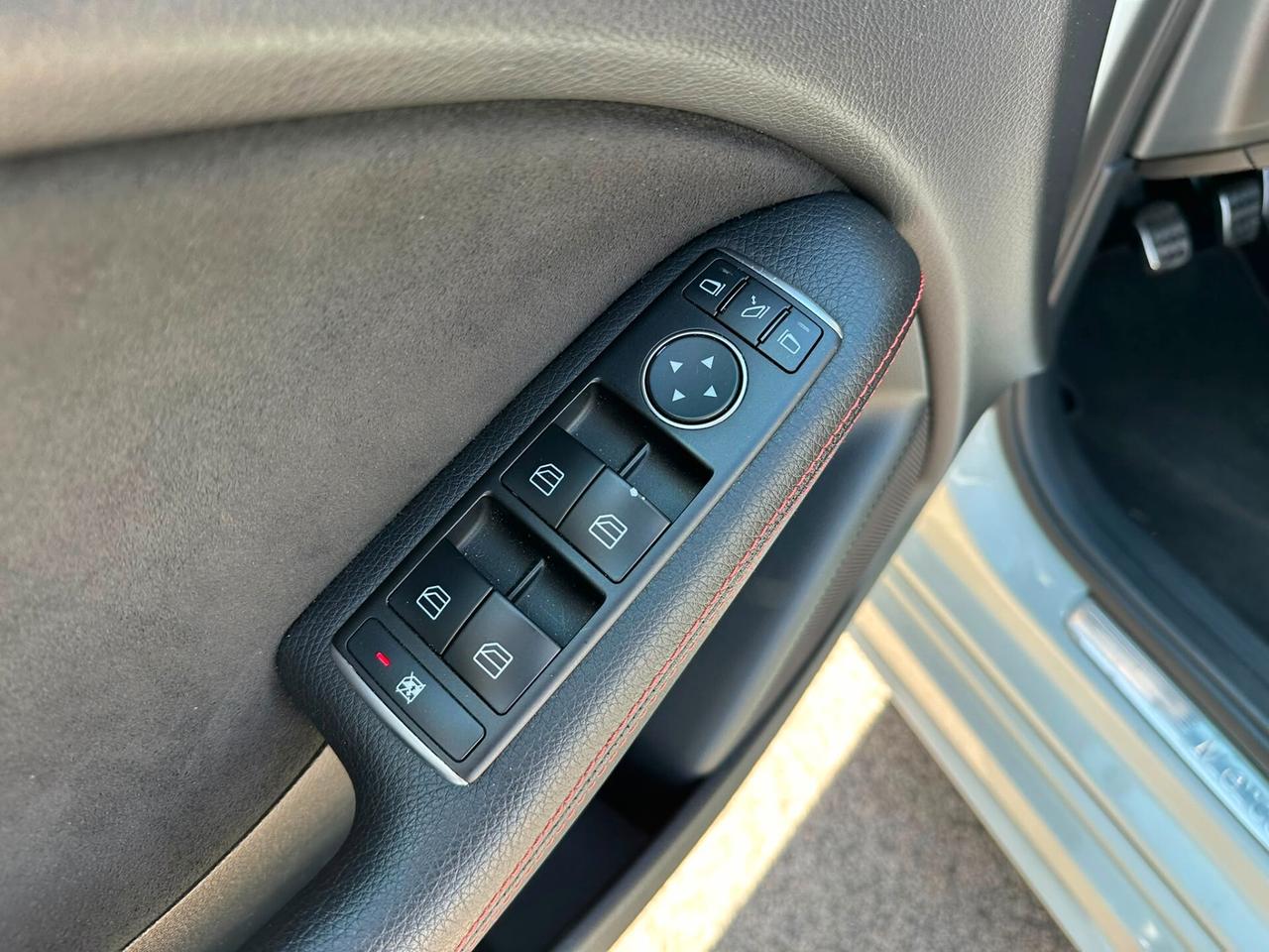 Mercedes-benz B 180 d Premium AMG