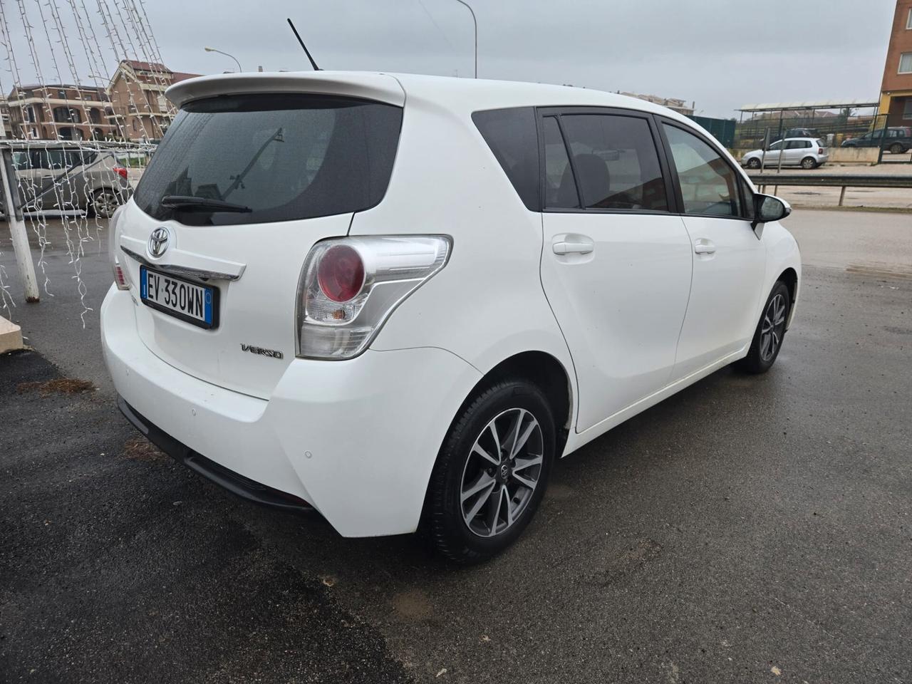 Toyota Verso 1.6 D-4D Active 5 posti