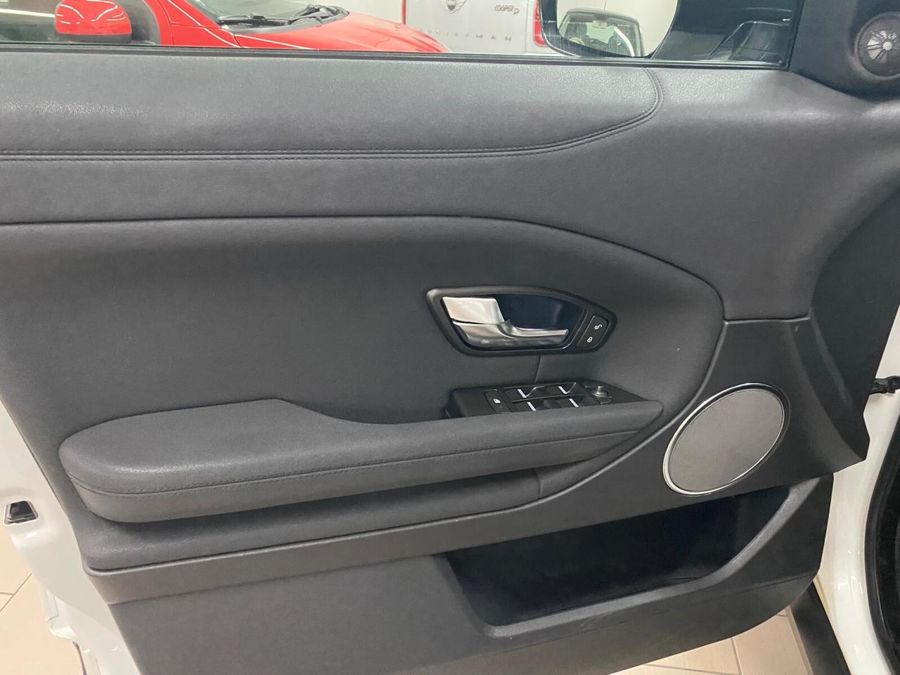 Land Rover Range Evoque 2.0 TD4 150 CV 5p. Pure