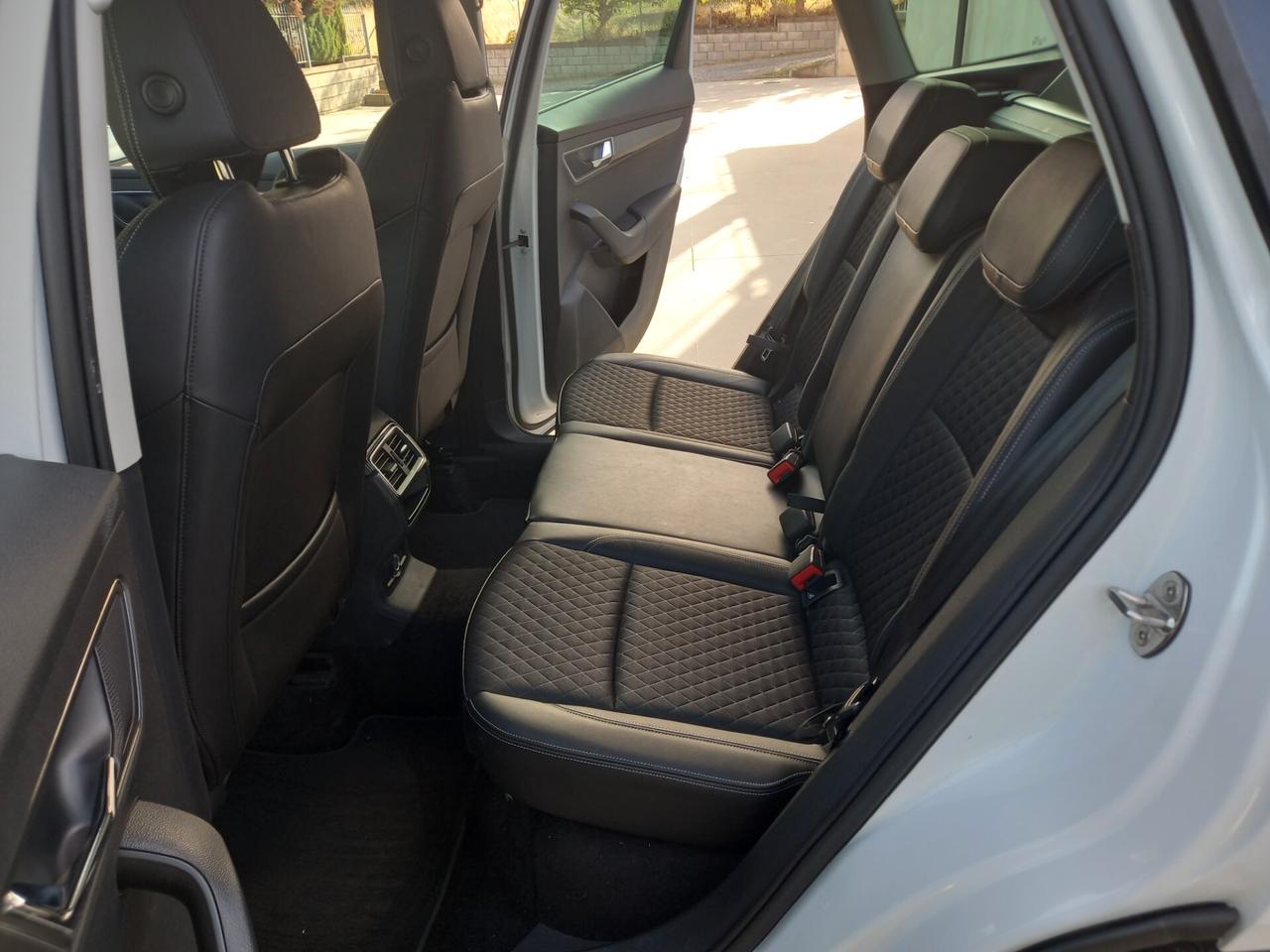 Skoda Karoq 1.6 TDI SCR Executive full