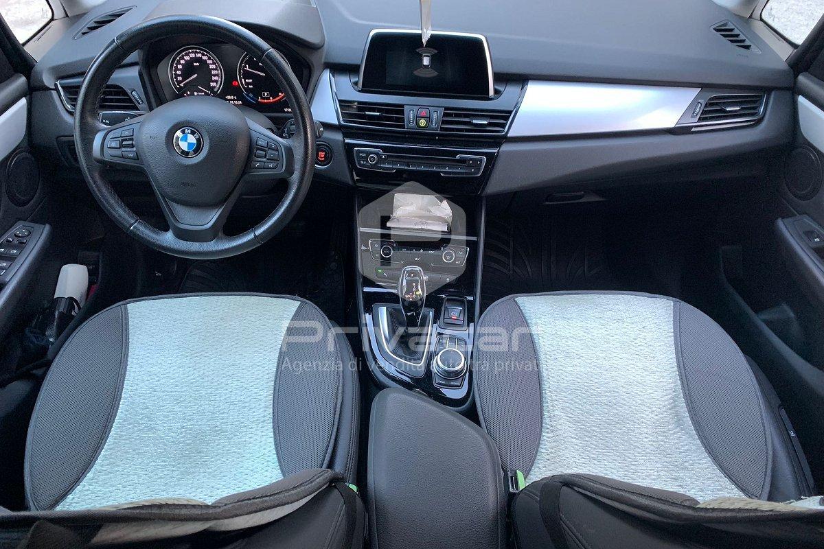 BMW 218d Active Tourer Business