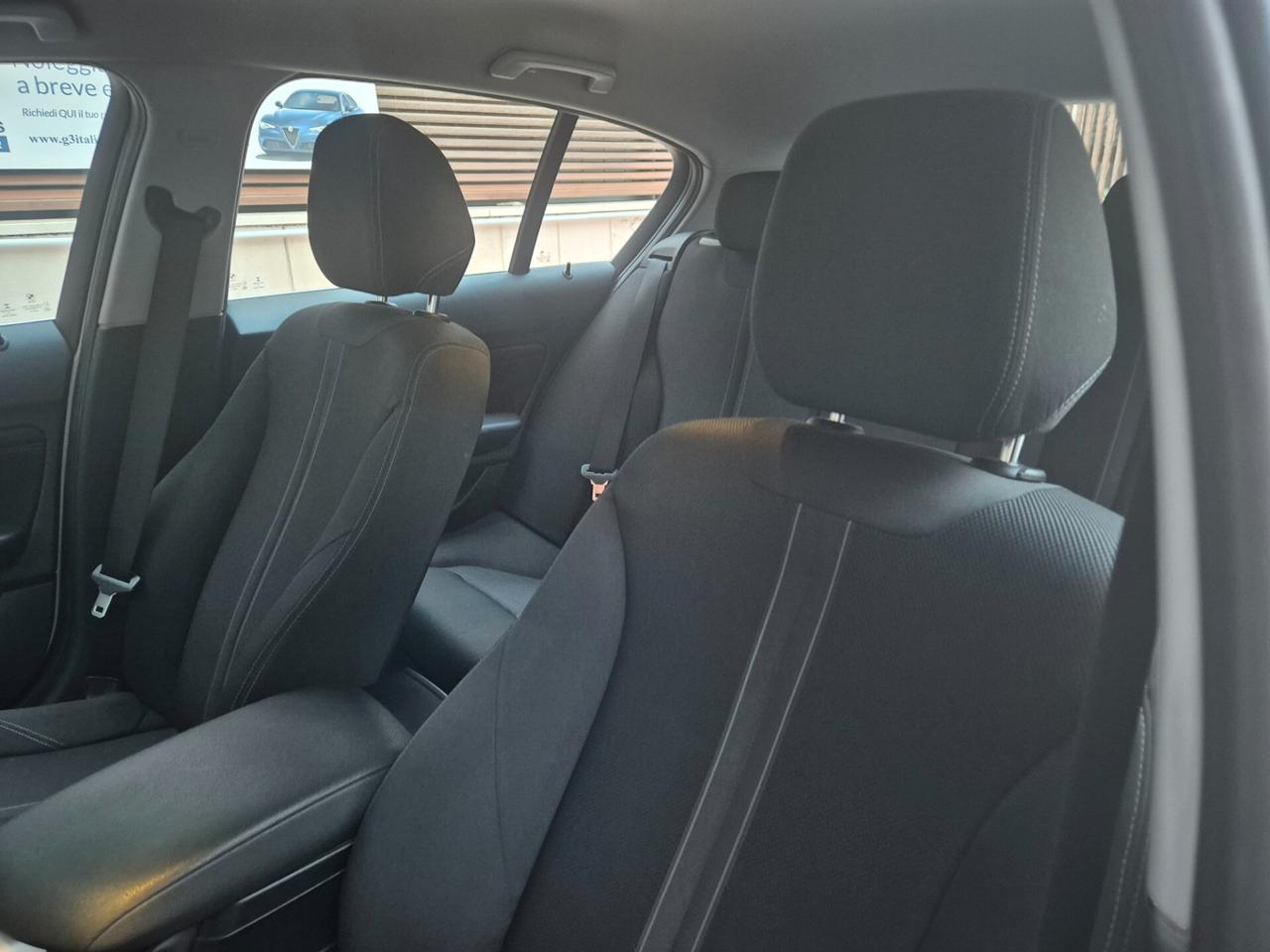 Bmw 116d 5p. Urban AUTO