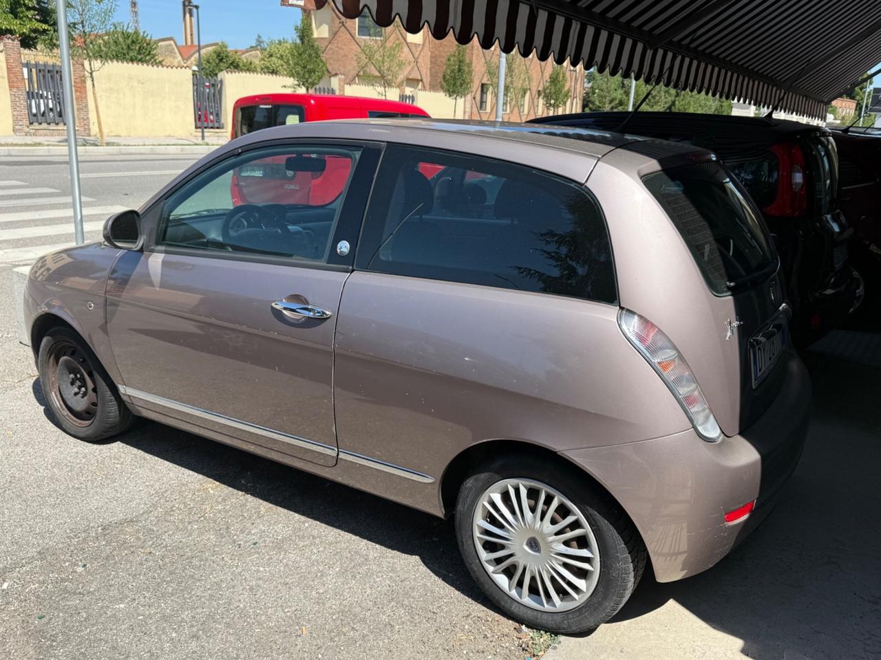 Lancia Ypsilon 1.4 Platino Ecochic GPL