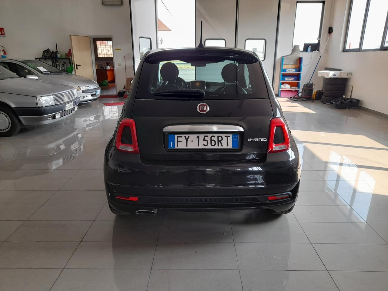 Fiat 500 1.0 Hybrid Rockstar