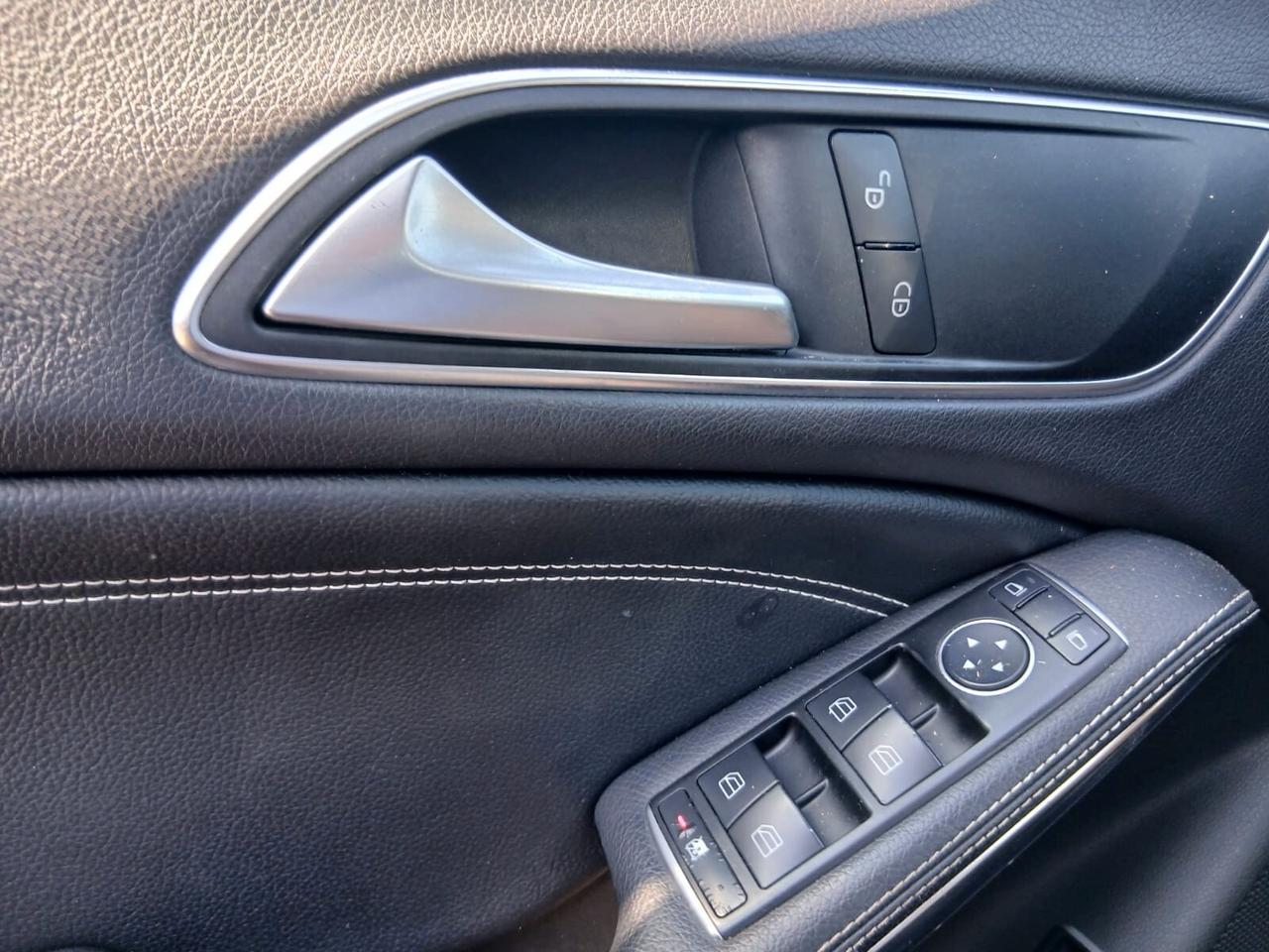 Mercedes-benz CLA 200 Sport auto
