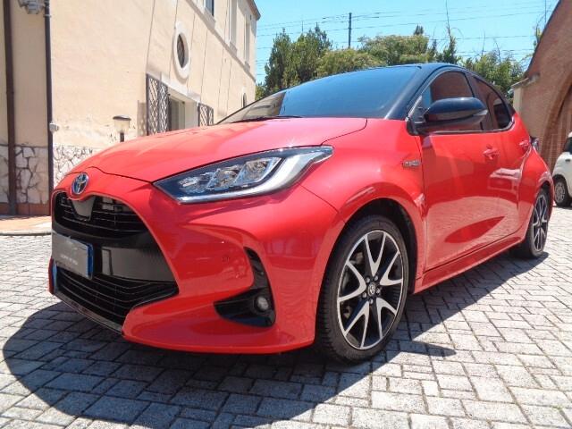 Toyota Yaris 1.5 Hybrid 5 porte Premiere TOKYO FUSION & BLACK METALLIC NO VINCOLO DI FINANZIAMENTO