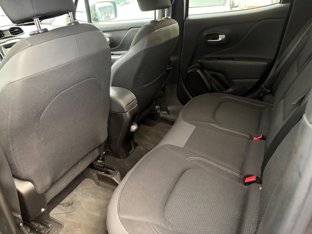 Jeep Renegade 1.3 T4 DDCT S