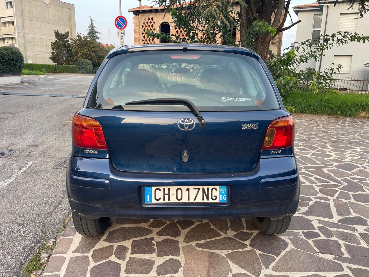Toyota Yaris 1.0i 16V cat 3 porte