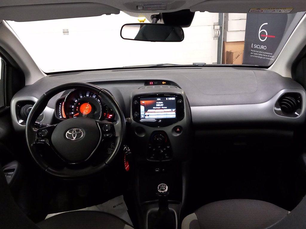 TOYOTA Aygo 5p 1.0 x-play 72cv del 2021
