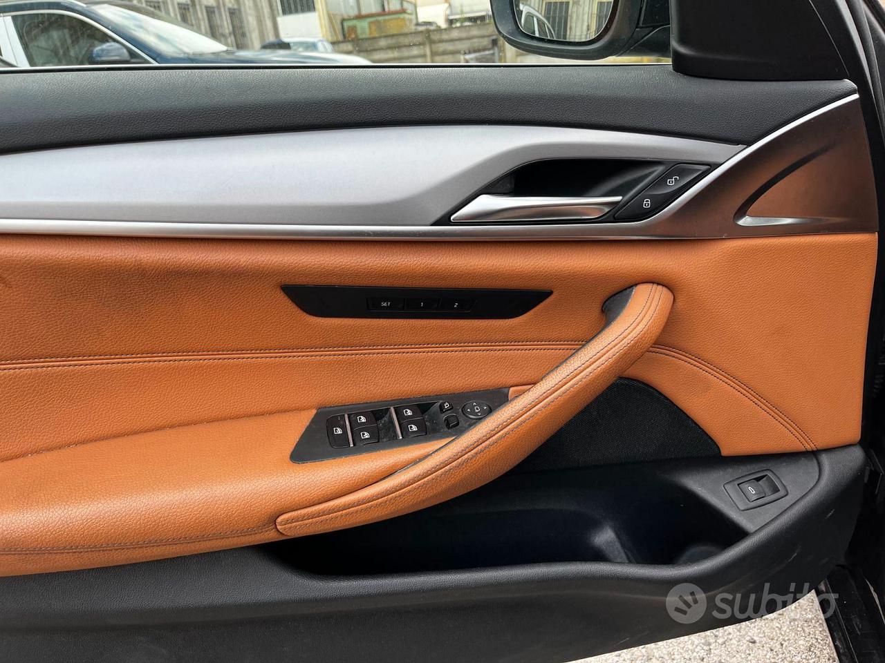 BMW 530D XDRIVE TOURING LUXURY 249CV