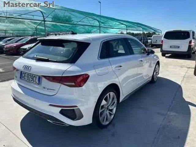 AUDI A3 Sportback 30 1.5 g-tron S line s-tronic - GE929CL