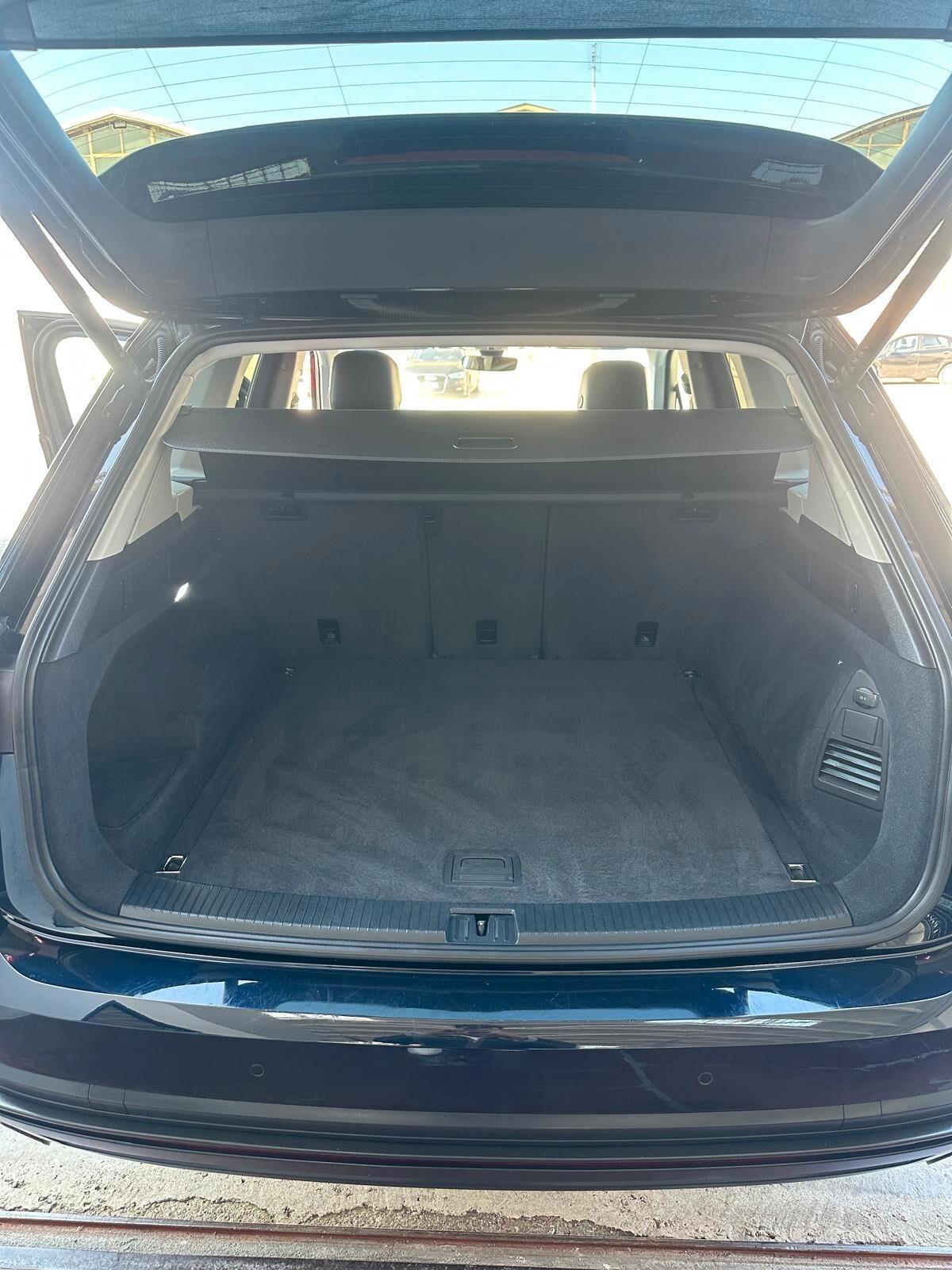 Volkswagen Touareg 3.0 V6 TDI SCR TETTO APRIBILE INTERNI IN PELLE CERCHI DA 20"