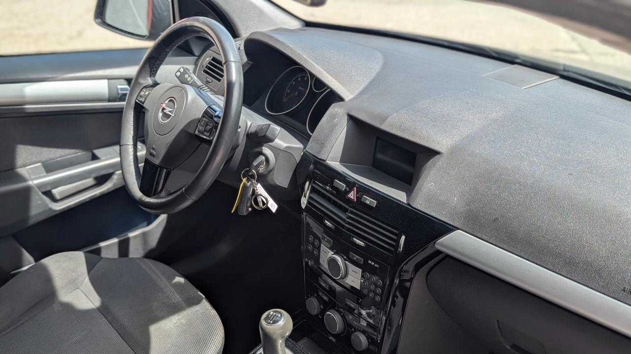 Opel Astra 1.6 16V GPL-TECH Station Wagon Edition