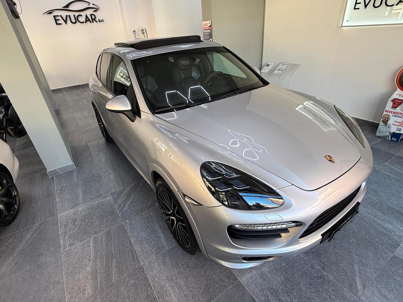 Porsche Cayenne 4.8 GTS