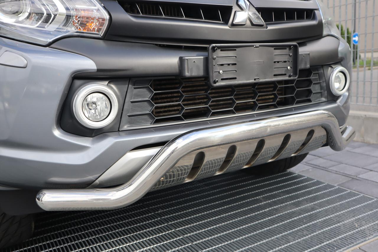 Mitsubishi L200 2.4 DiD DoCa 4X4 GANCIO CAMERA HARDTOP