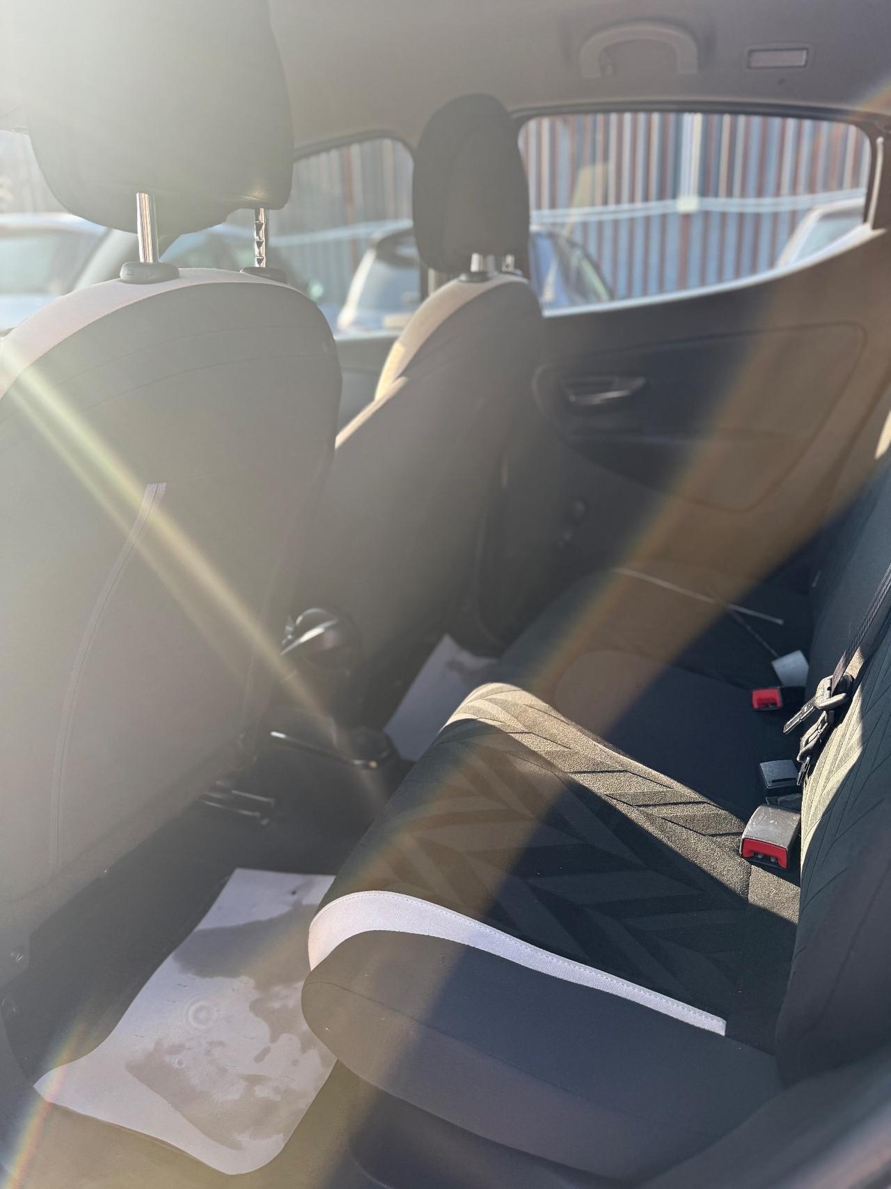 Lancia Ypsilon 1.2 69 CV 5 porte Mya