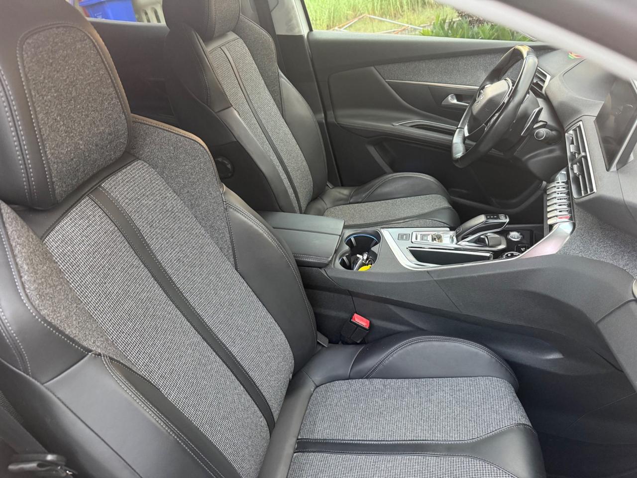 Peugeot 3008 BlueHDi km 90 mila accetto permute e finanziamenti
