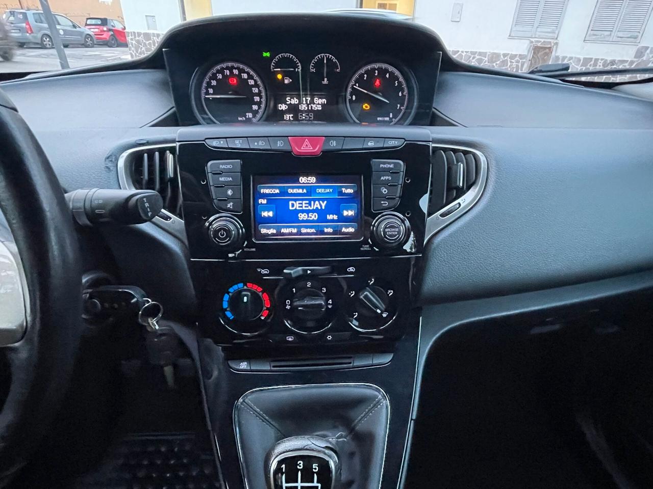 Lancia Ypsilon 1.2 69 CV 5 porte Gold