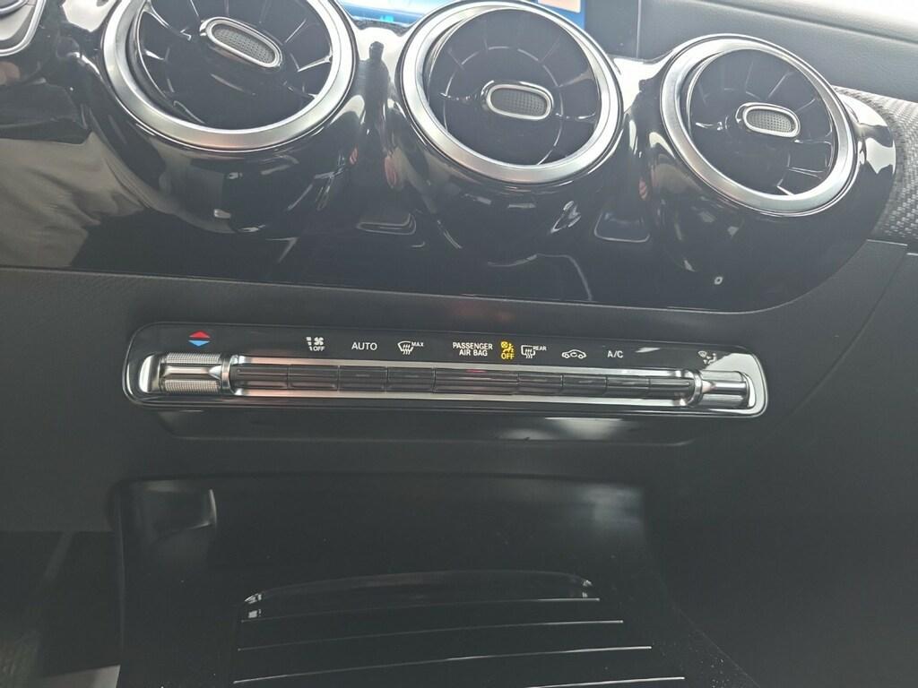 Mercedes CLA Shooting Brake 180 D Advanced 8G-DCT