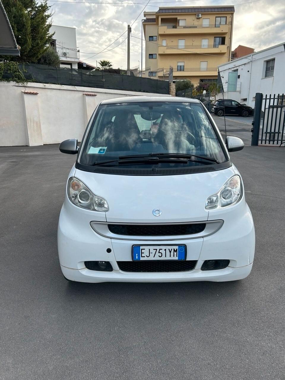 Smart ForTwo 1000 52 kW coupé passion
