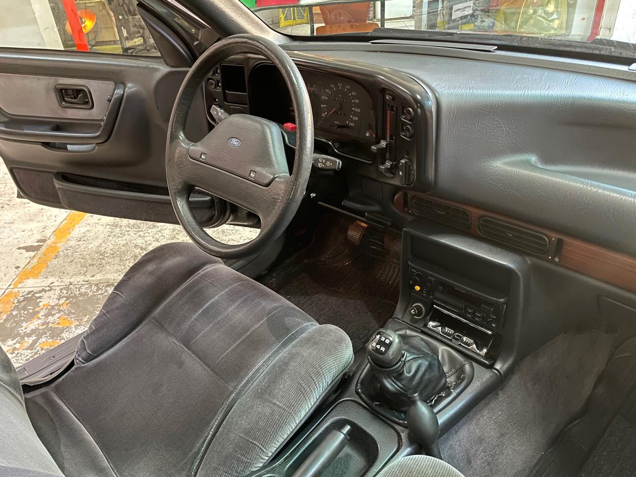 Ford Scorpio 2.0i Twin Cam 5 porte Ghia GPL!!!