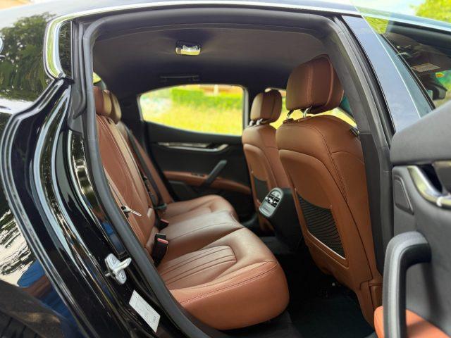 MASERATI Ghibli V6
